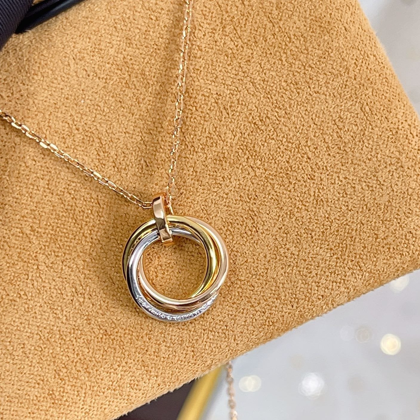 [Vicky]TRINITY NECKLACE SILVER GOLD PINK GOLD DIAMONDS