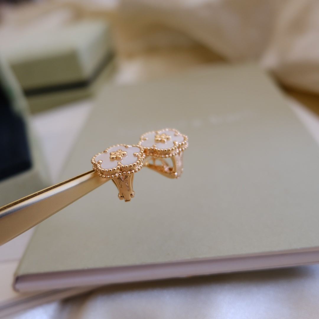 [Vicky]LUCKY PINK GOLD WHITE MOP EARRINGS
