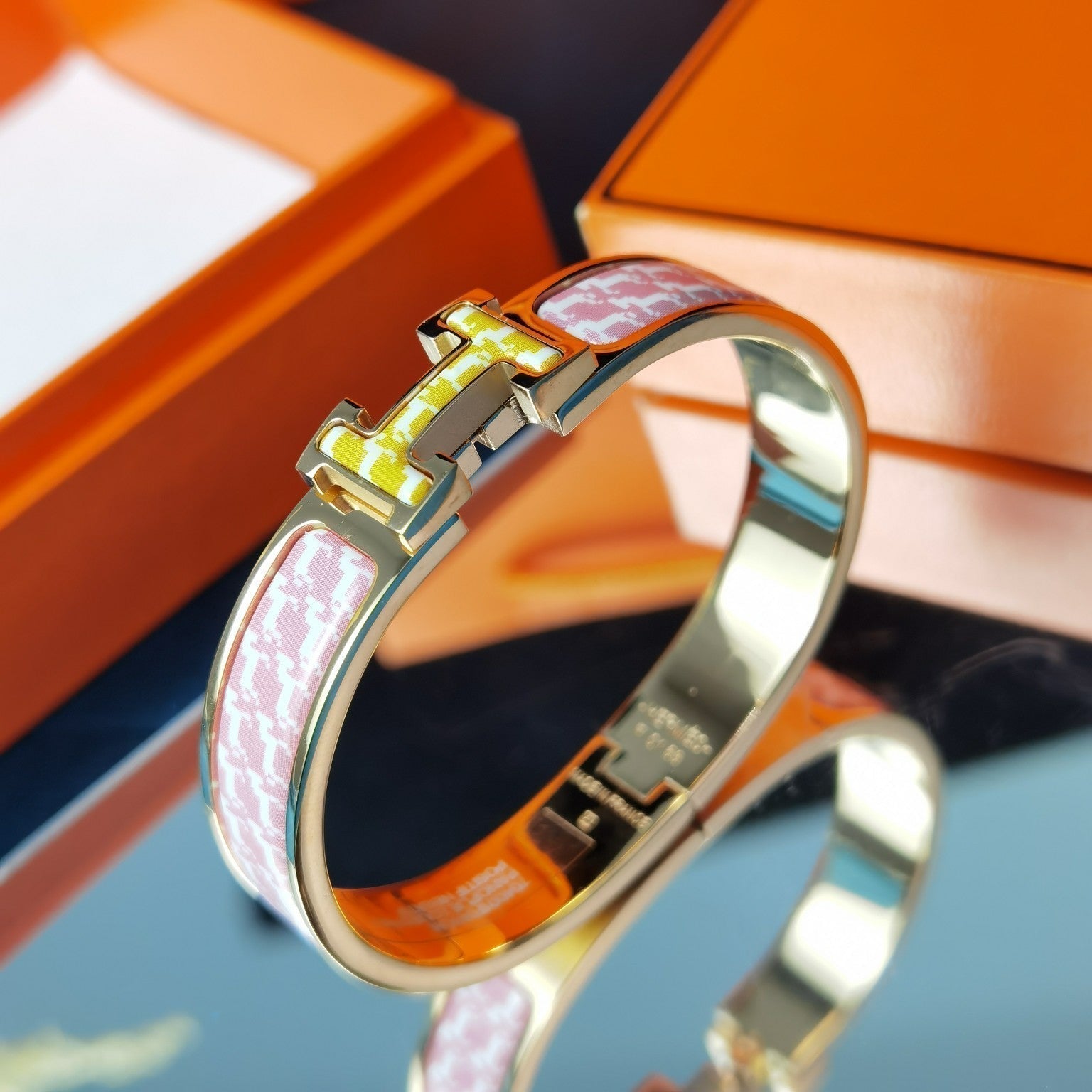 [Vicky]H HORSE BRACELET 12MM