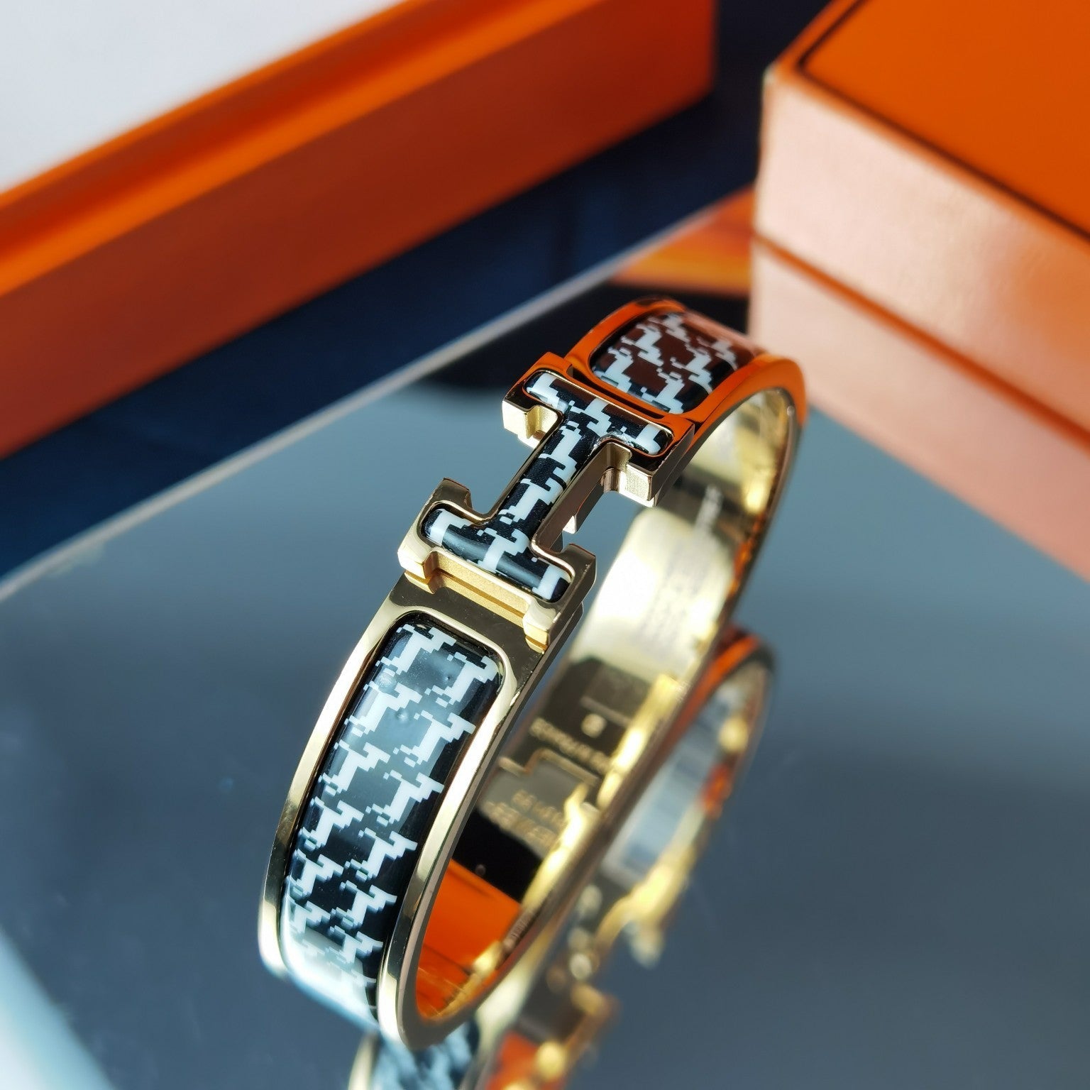 [Vicky]H HORSE BRACELET 12MM