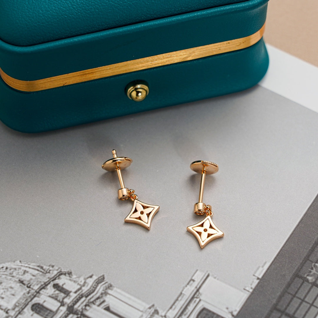 [Vicky]STAR EARRINGS GOLD