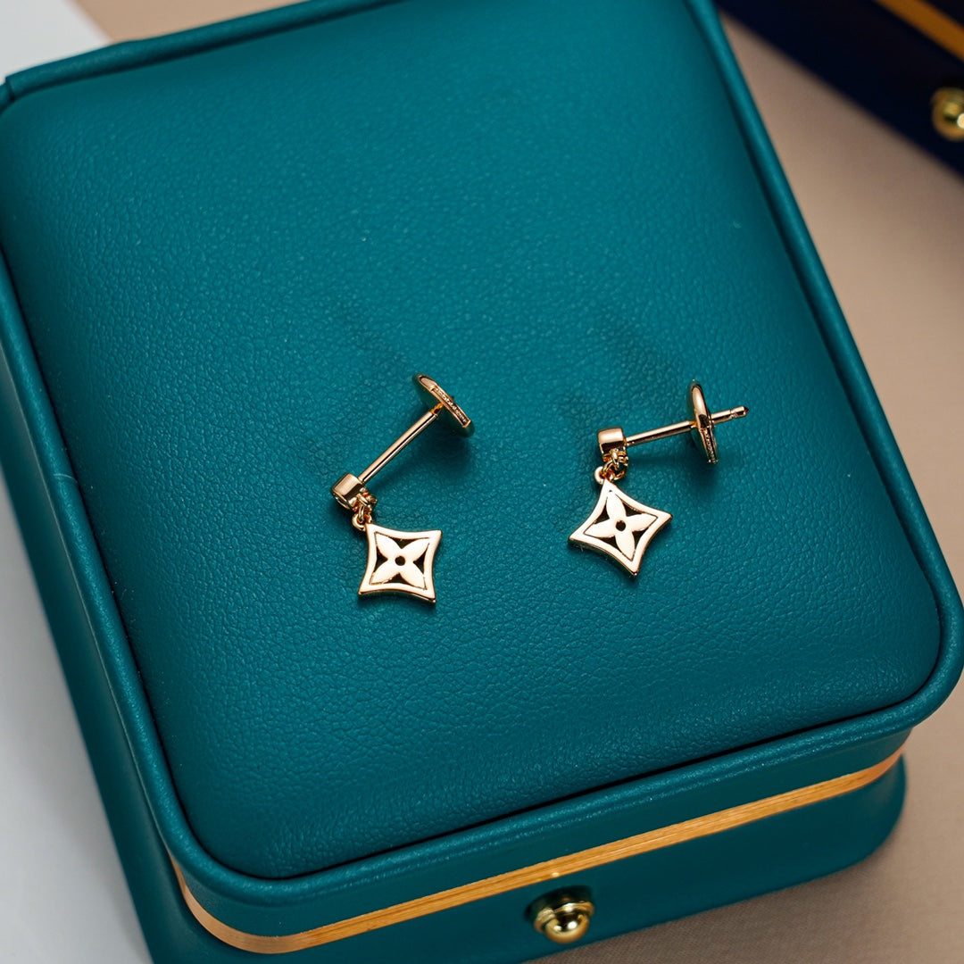[Vicky]STAR EARRINGS GOLD