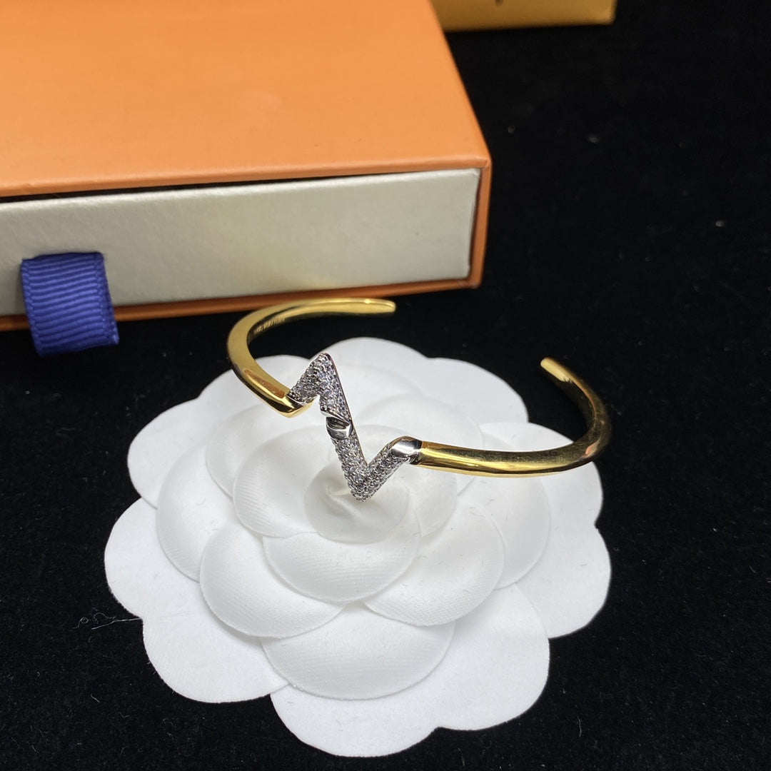 [Vicky]VOLTE UPSITE DOWN DIAMOND GOLD OPEN BRACELET