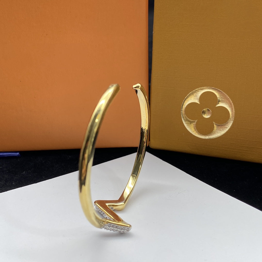 [Vicky]VOLTE UPSITE DOWN DIAMOND GOLD OPEN BRACELET
