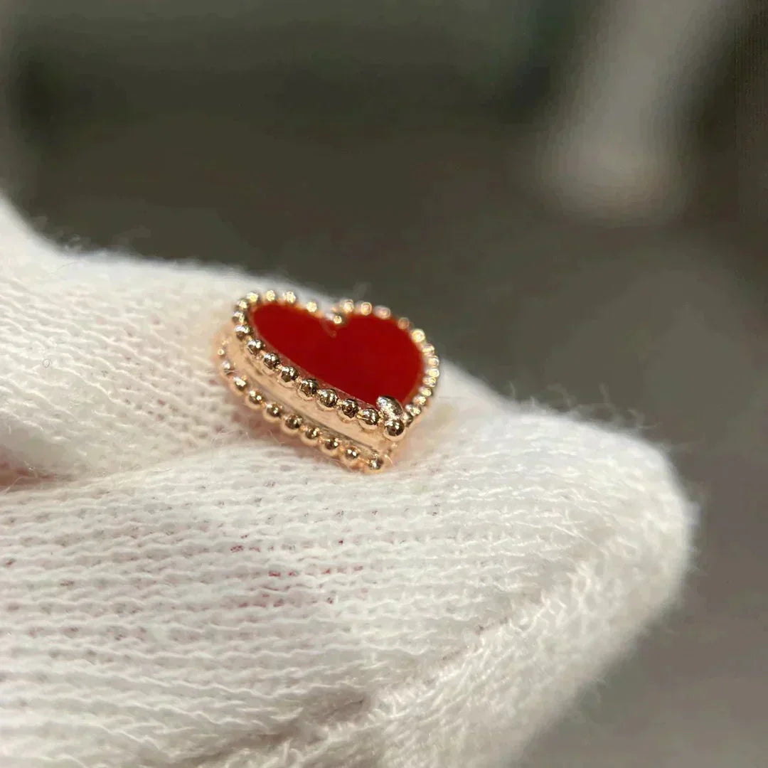[Vicky]HEART CARNELIAN STUD EARRINGS