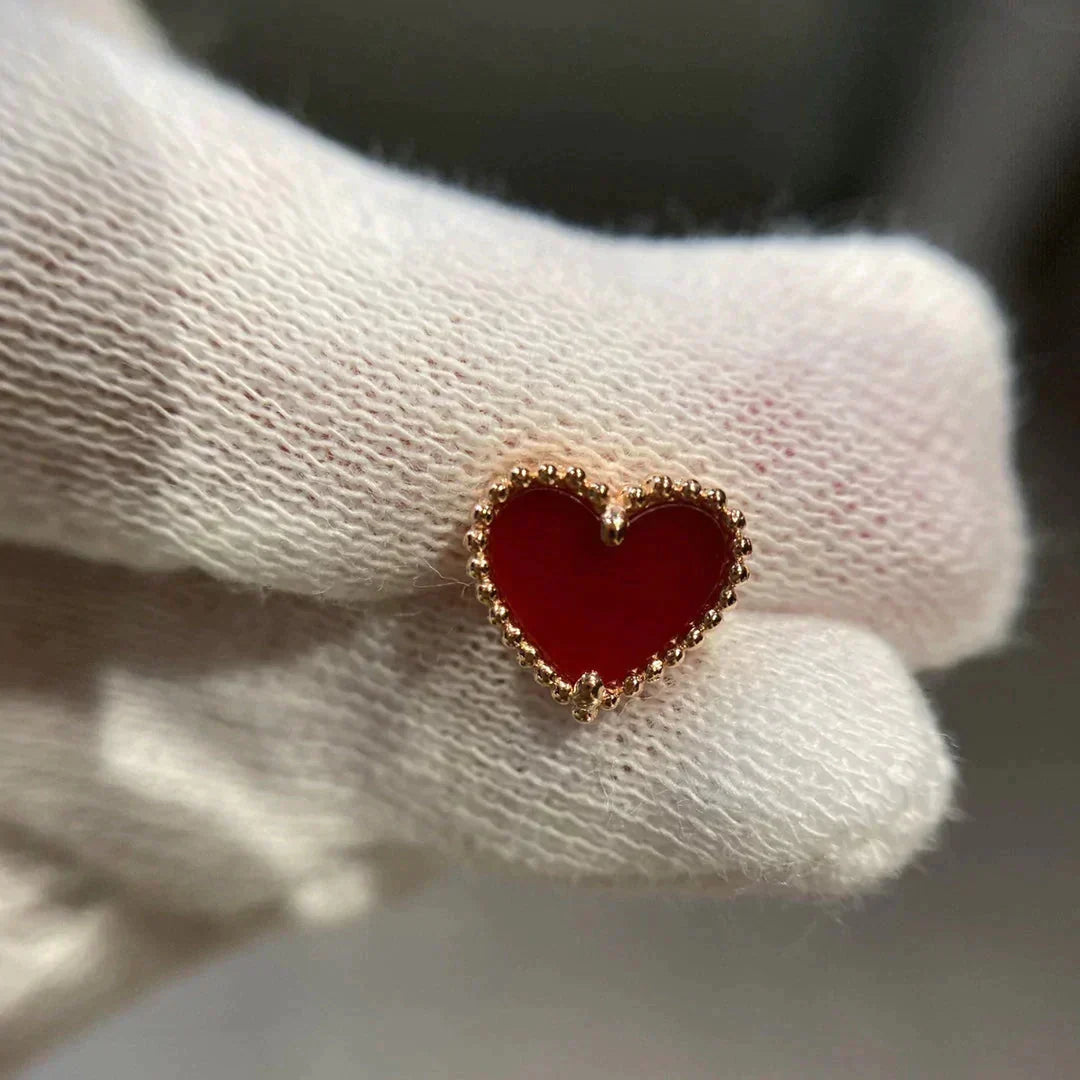 [Vicky]HEART CARNELIAN STUD EARRINGS