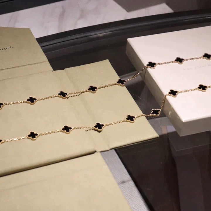 [Vicky]CLOVER 20 MOTIFS ONYX NECKLACE