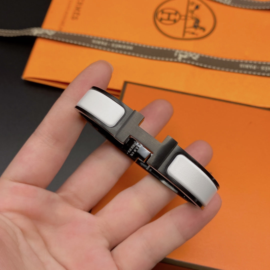[Vicky]H BRACELET 12MM BLACK WHITE CERAMIC