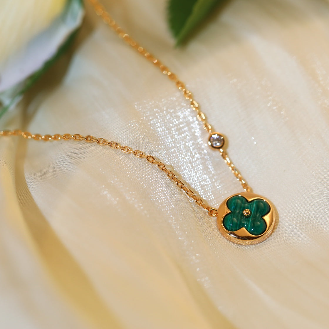 [Vicky]SUN PEDANT PINK GOLD 1 DIAMOND NECKLACE