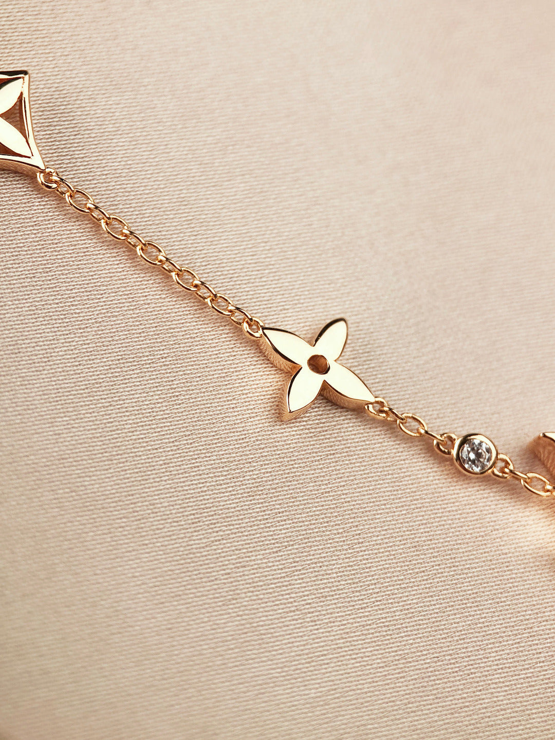 [Vicky]STAR AND SUN 7 MOTIFS GOLD BRACELET