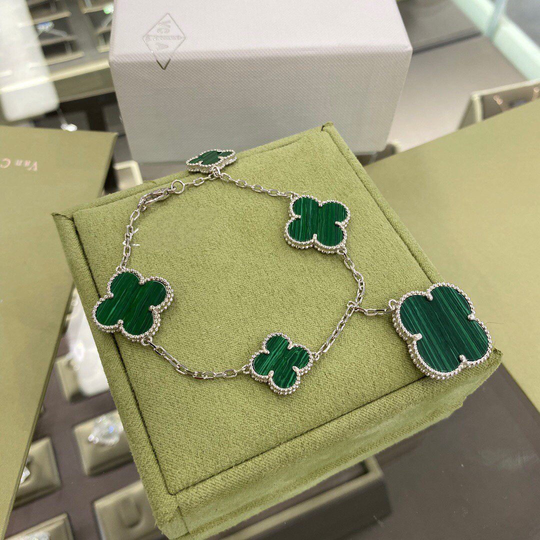 [Vicky]CLOVER 5 MOTIFS SIVLER MALACHITE BRACELET