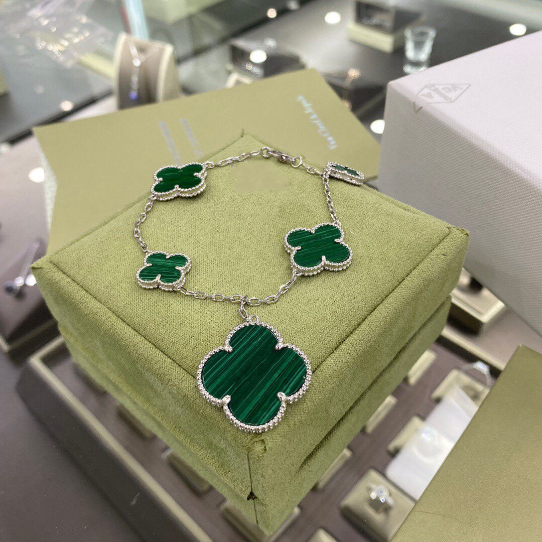 [Vicky]CLOVER 5 MOTIFS SIVLER MALACHITE BRACELET