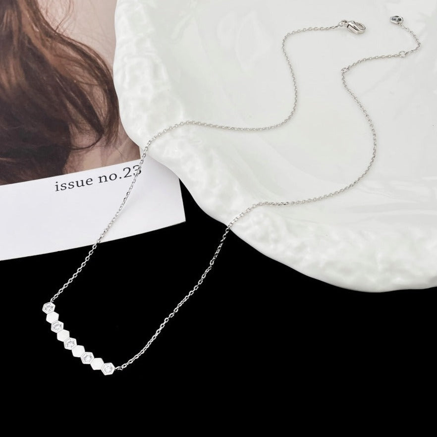 [Vicky]BEE MY LOVE DIAMOND NECKLACE