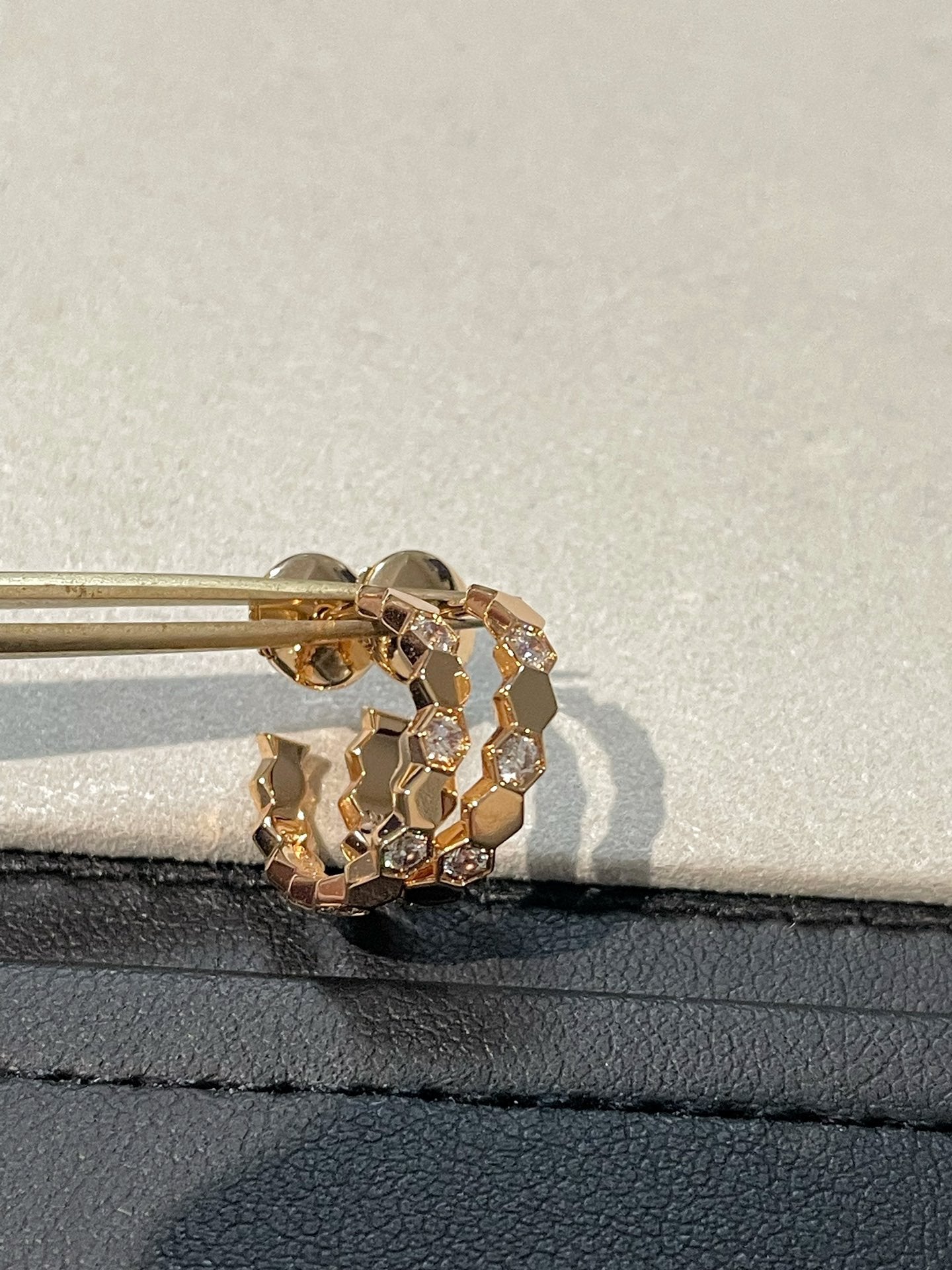 [Vicky]Hollow Design Four-Leaf Clover Flower Shape Ring