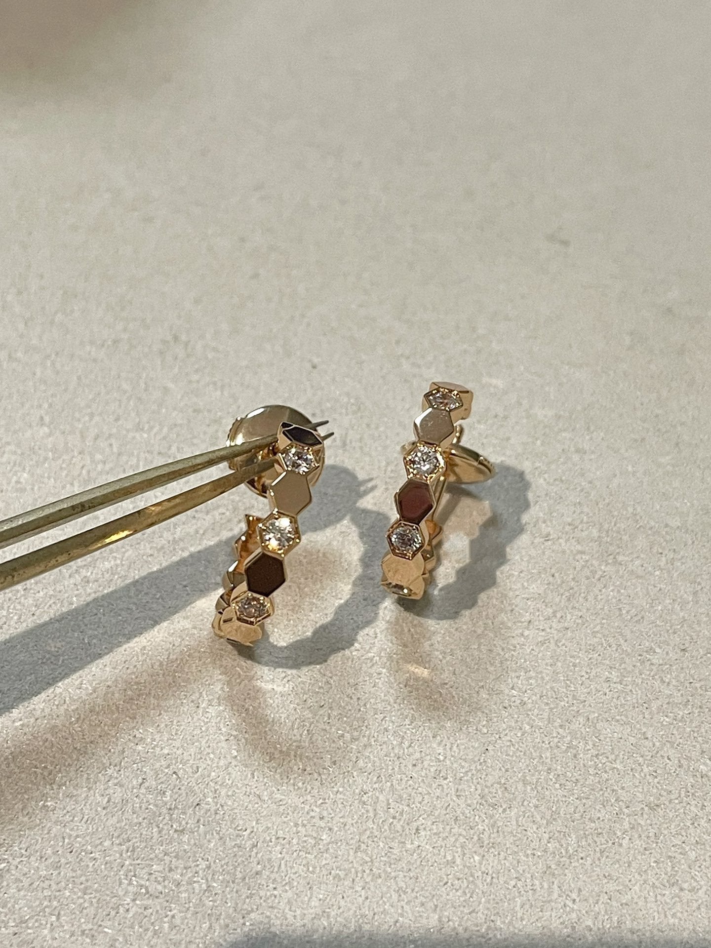 [Vicky]Hollow Design Four-Leaf Clover Flower Shape Ring