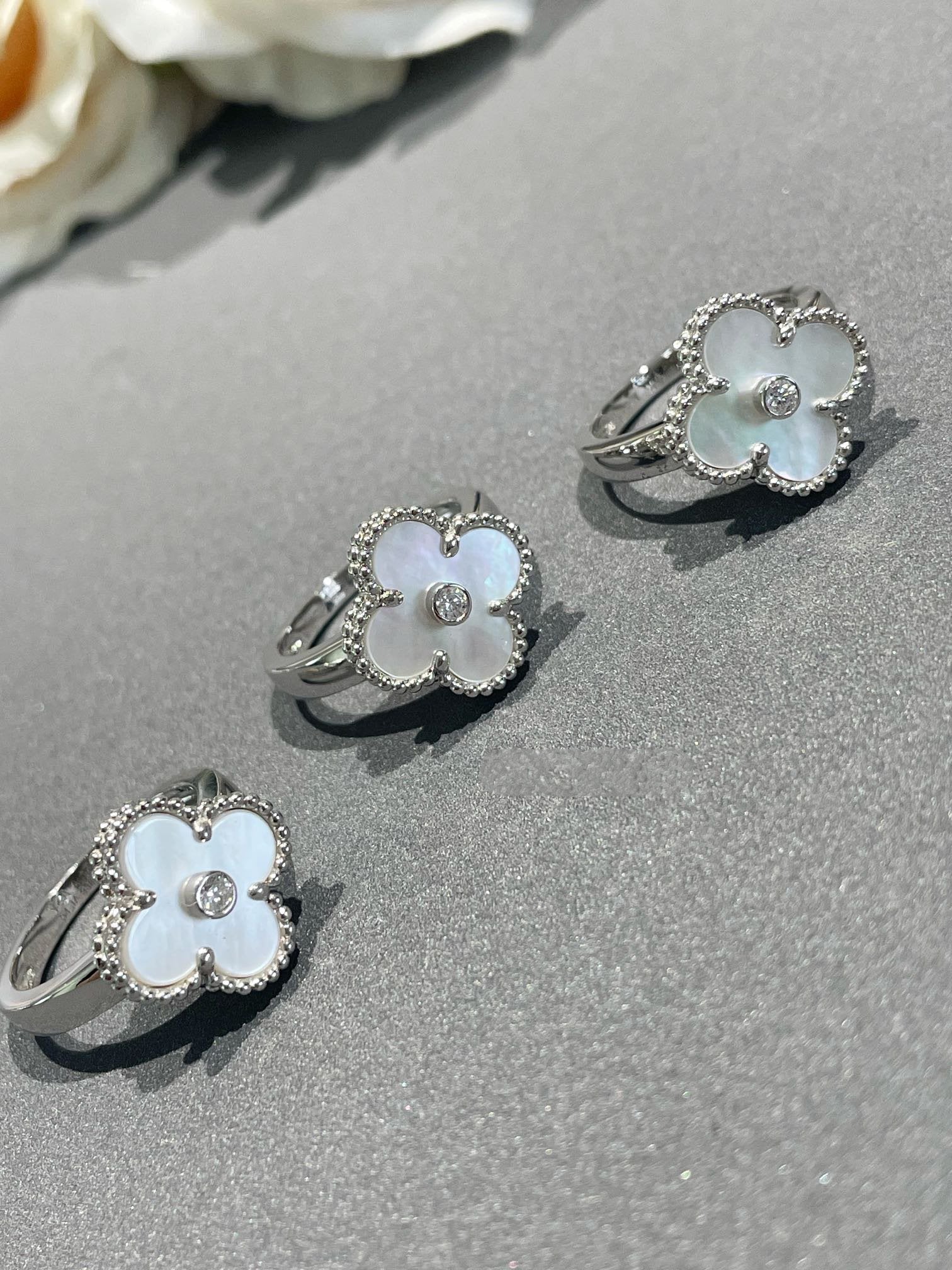 [Vicky]CLOVER SILVER MOP DIAMOND RING