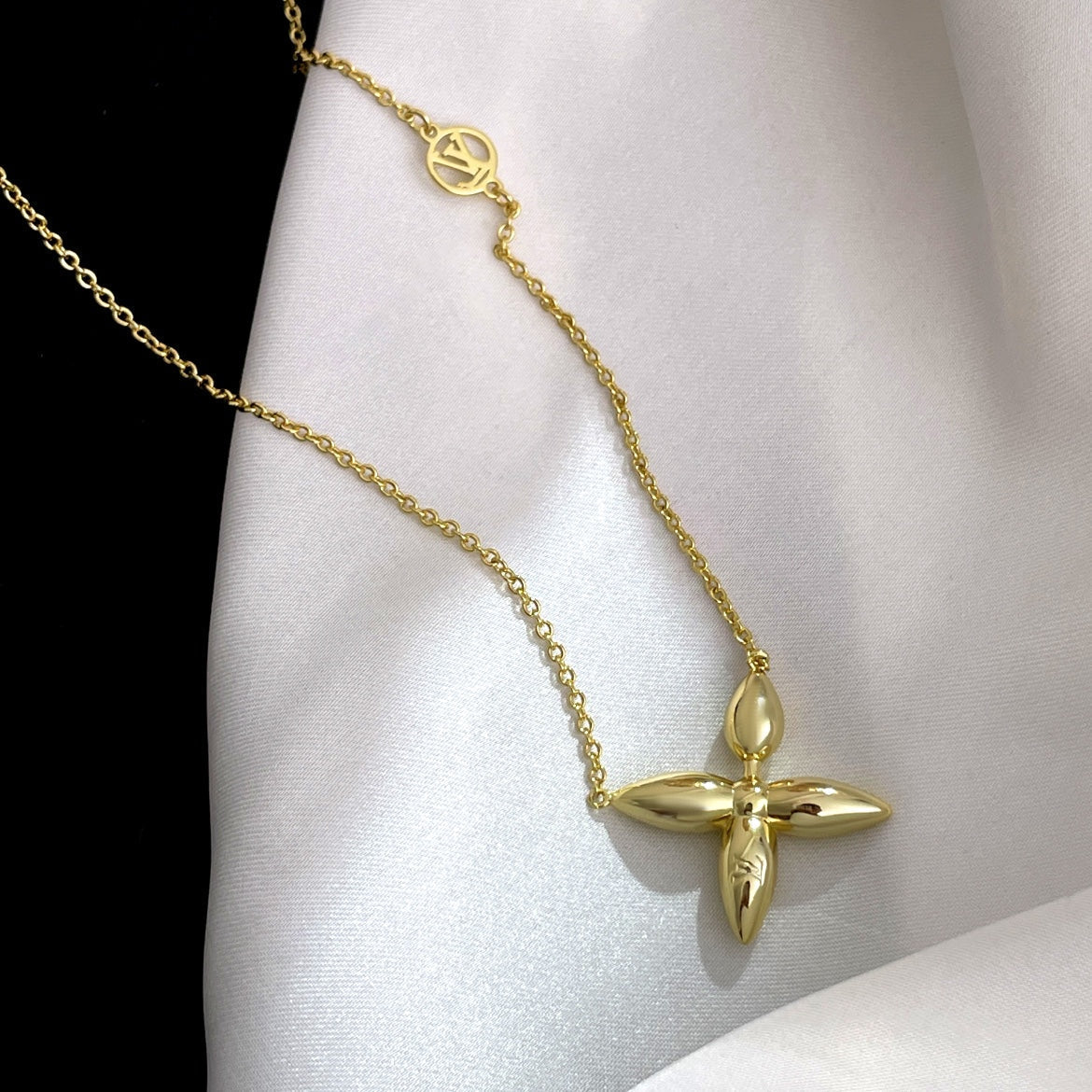 [Vicky]LOUISETTE GOLD NECKLACE