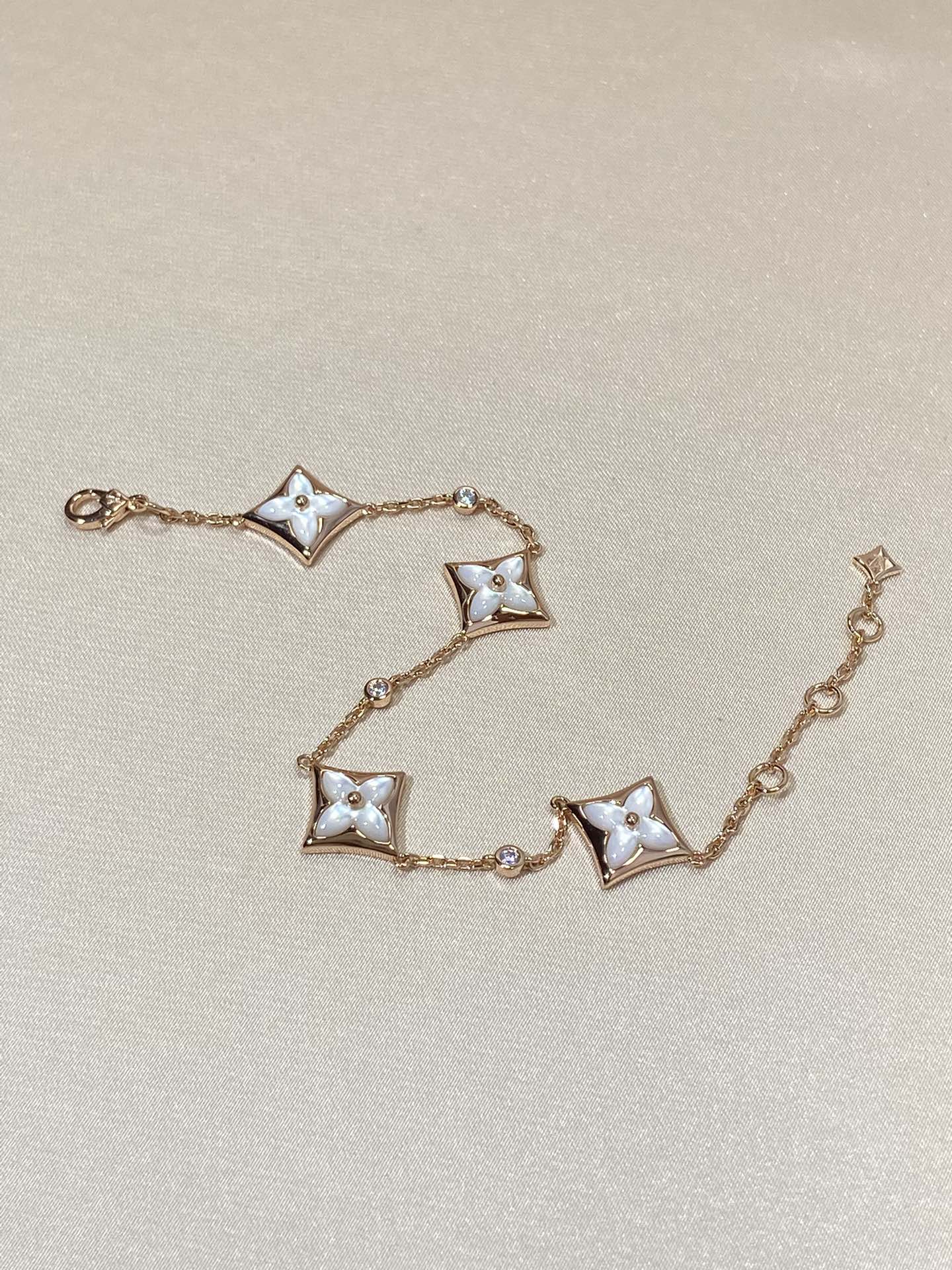 [Vicky]STAR 4 MOTIF MOP DIAMOND PINK GOLD BRACELET