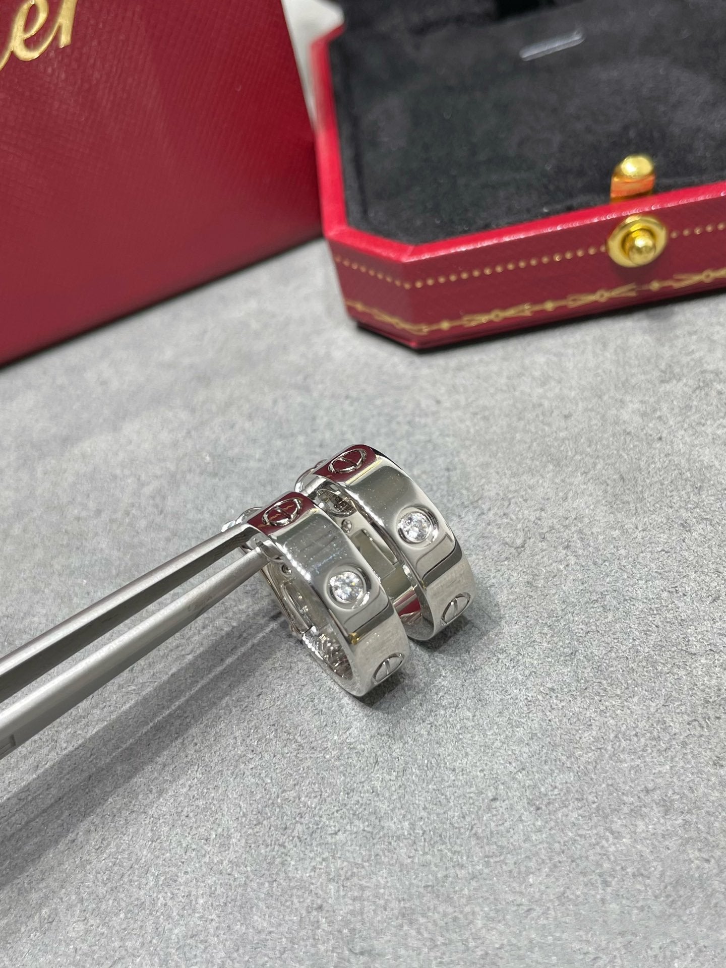[Vicky]LOVE 5.5MM 1 DIAMOND EARRINGS