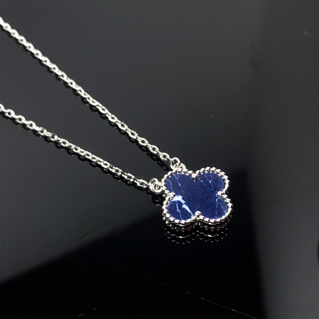 [Vicky]CLOVER PIETERSITE SILVER LONG NECKLACE