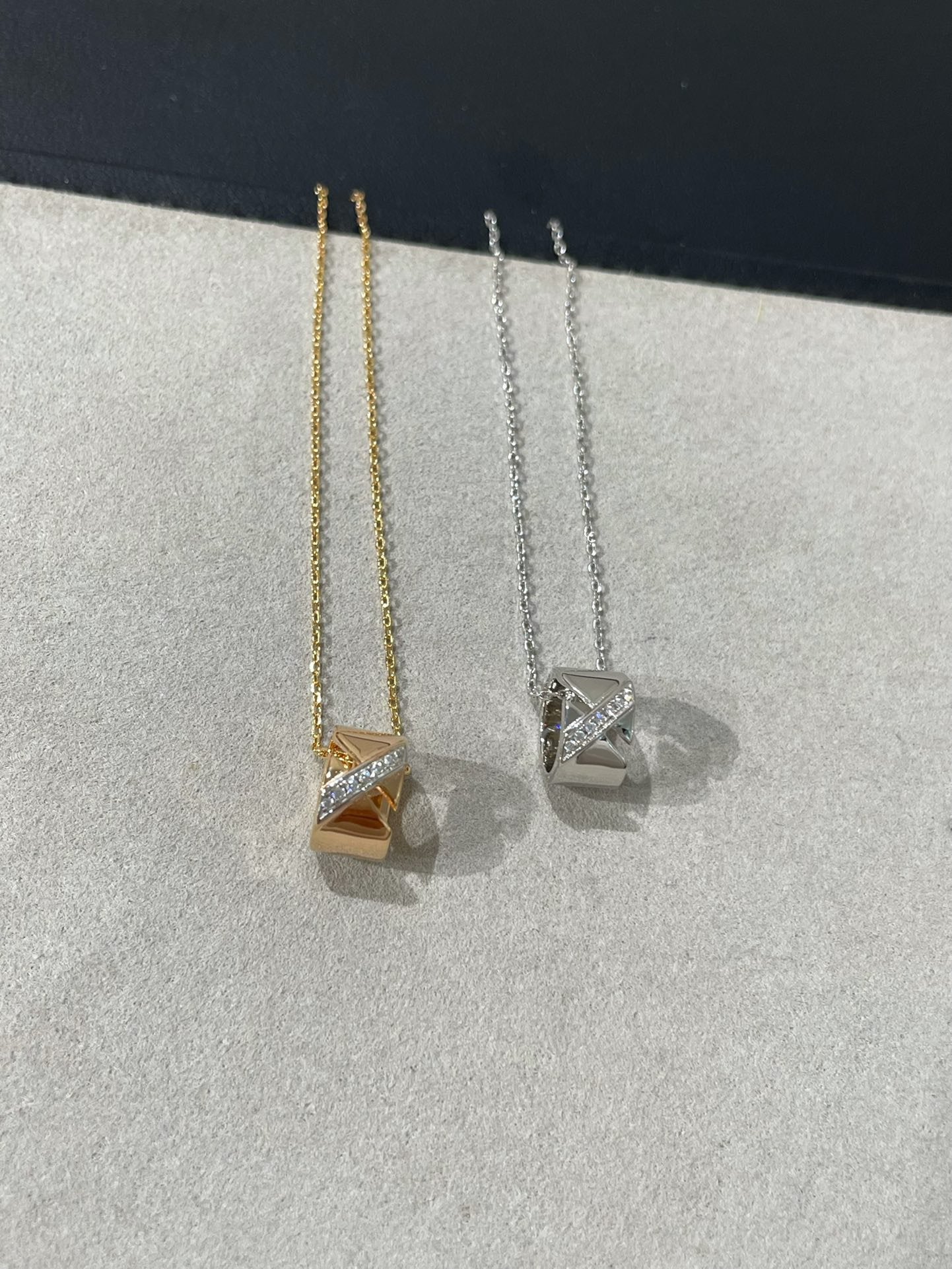 [Vicky]LIENS EVIDENCE DIAMOND NECKLACE