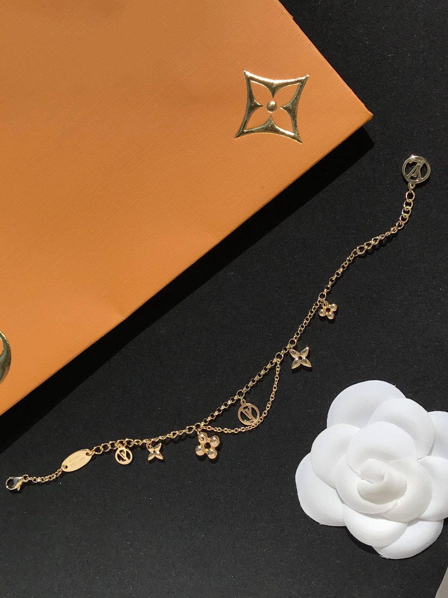 [Vicky]BLOOMING PINK GOLD MOP BRACELET