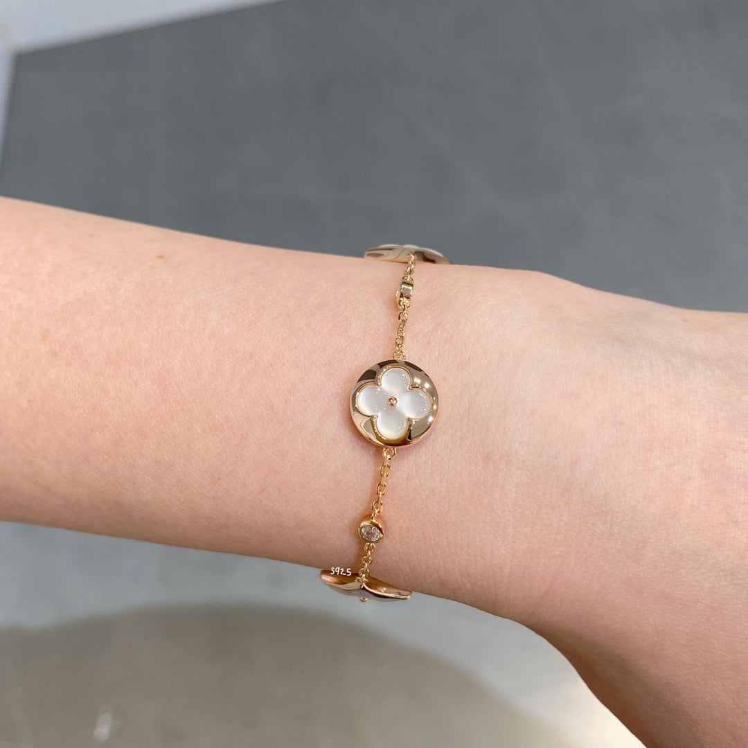 [Vicky]STAR AND SUN 4 MOTIF WHITE MOP PINK GOLD BRACELET
