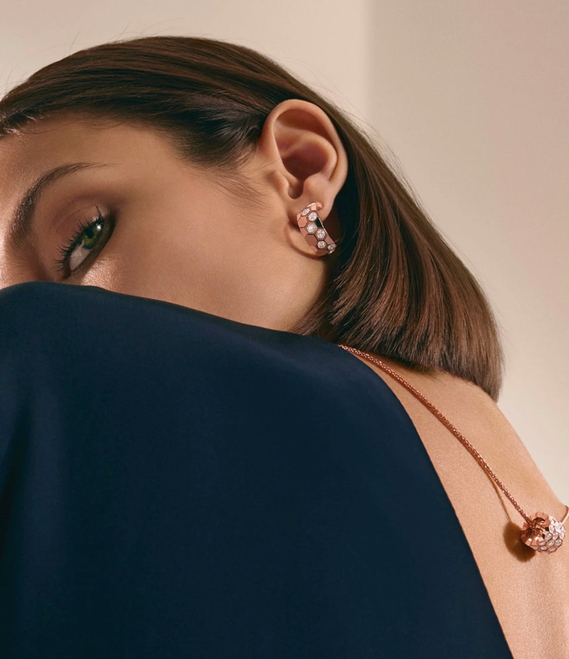 [Vicky]BEE LOVE DIAMOND HOOP EARRINGS