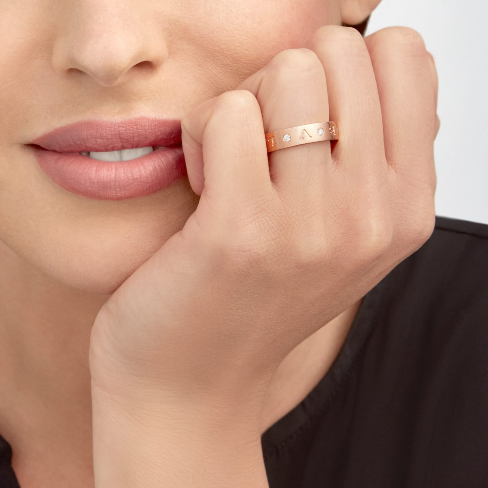 [Vicky]ZERO 1 ESSENTIAL PINK GOLD BAND WITH DIAMONDS RING