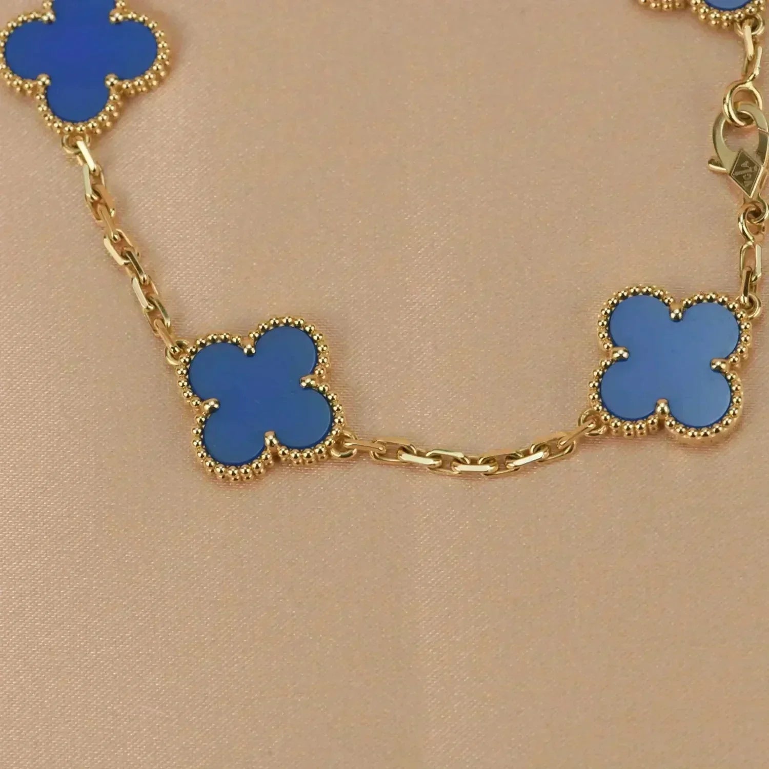[Vicky]CLOVER 5 MOTIFS BLUE AGATE BRACELET