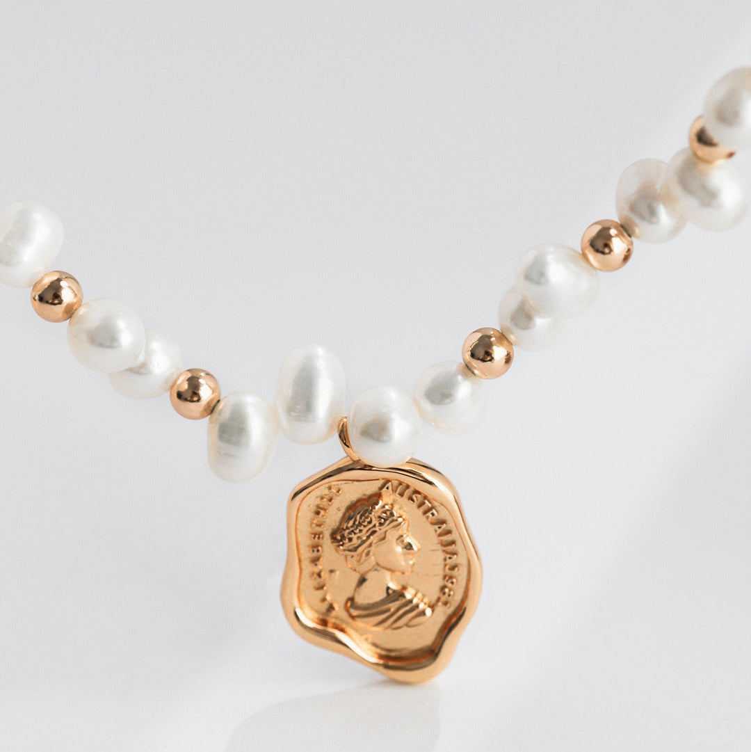 S925 Gold-Tone Baroque Pearl Choker with Vintage Coin Pendant