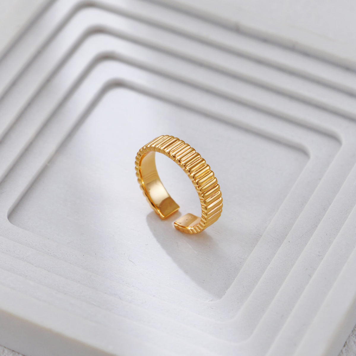 S925 Gold-Tone Ribbed Open Ring