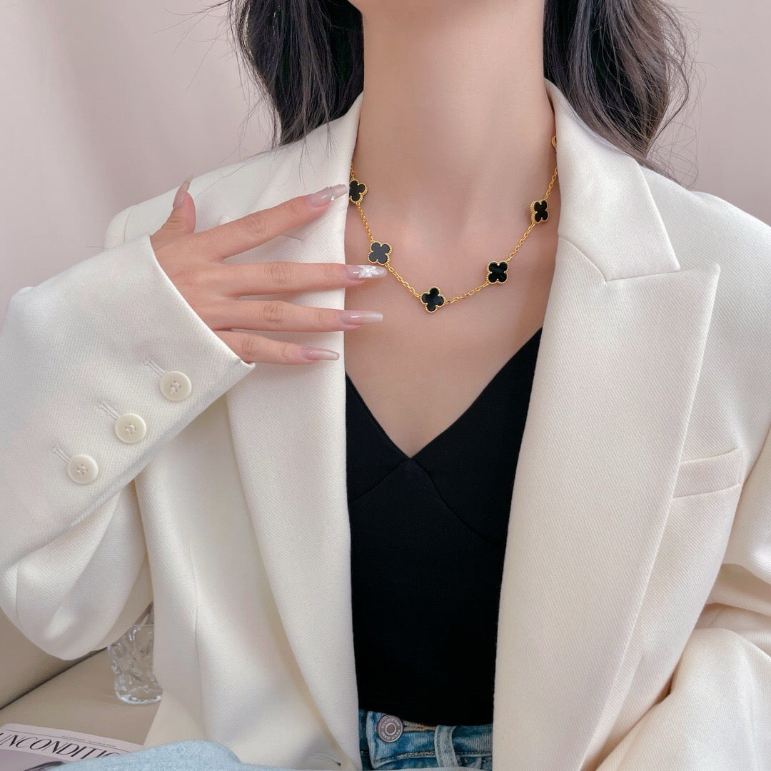 [Vicky]CLOVER 10 MOTIFS ONYX NECKLACE