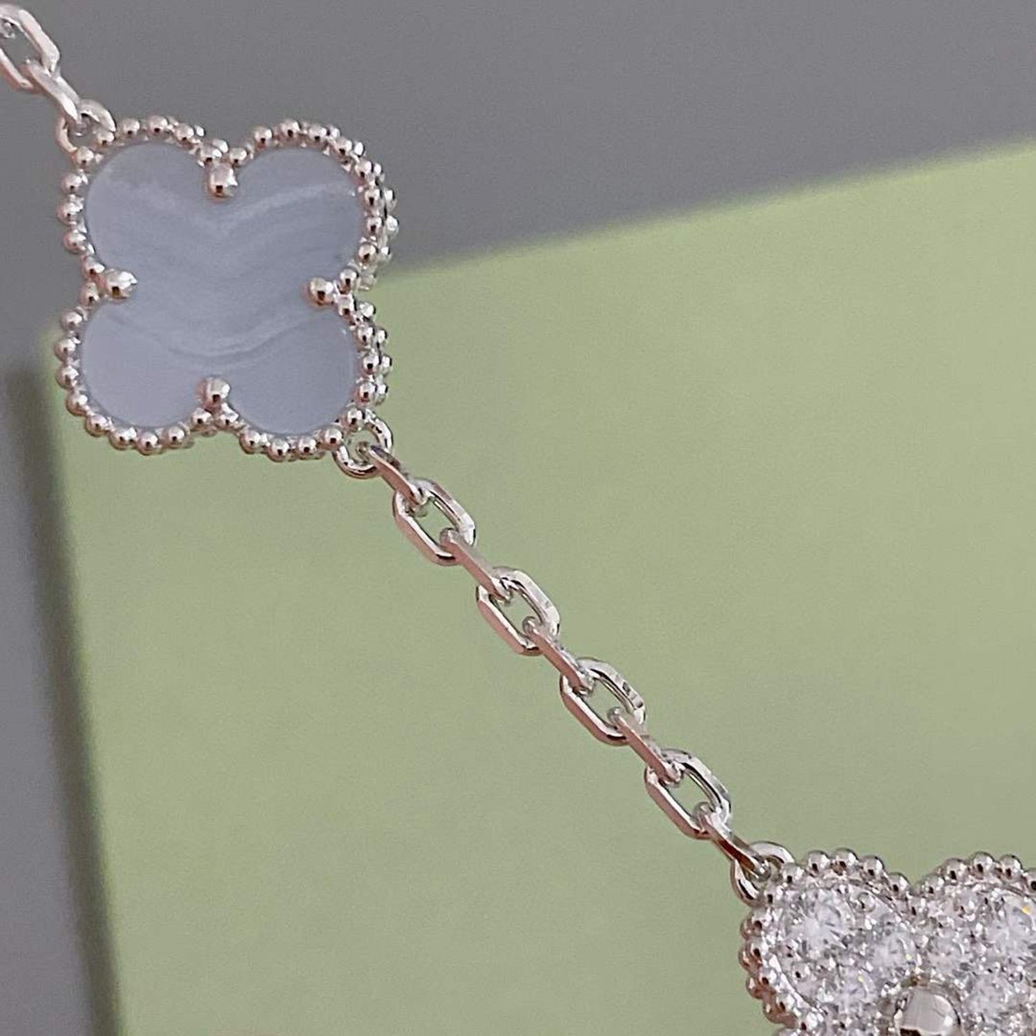 [Vicky]CLOVER  5 MOTIF DIAMOND PURPLE CHALCEDONY BRACELET SILVER