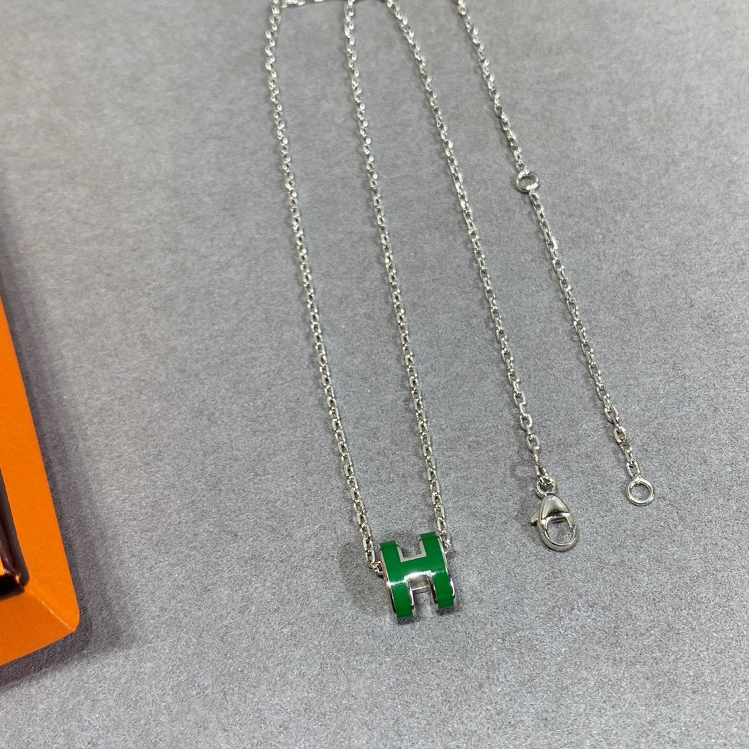[Vicky]POP H GREEN NECKLACE SILVER AND GOLD