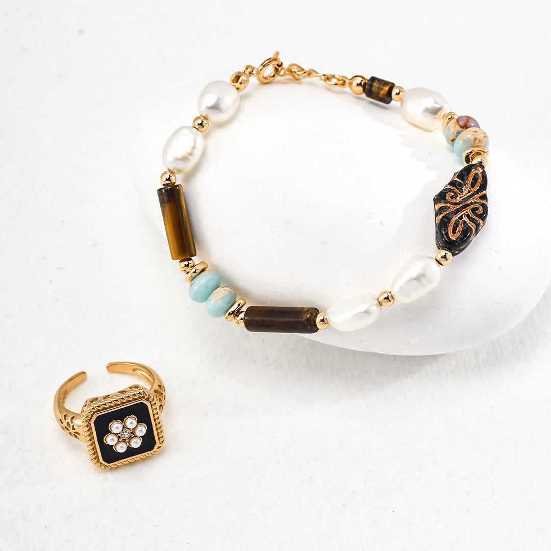 S925 Gold-Tone Square Black Onyx Ring with Pearl-Flower Center