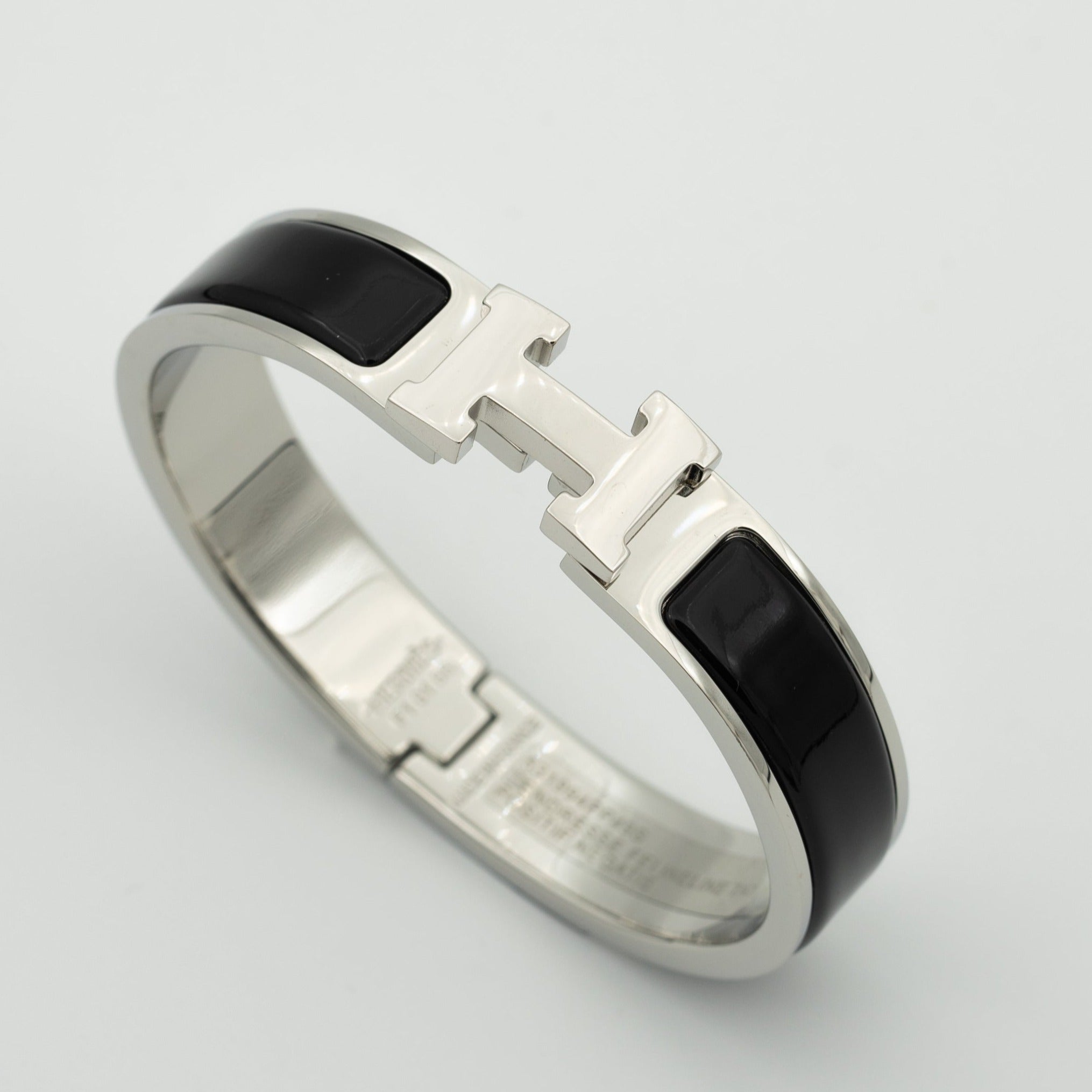 [Vicky]H BLACK BRACELET