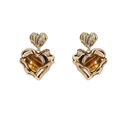 Retro Niche Luxurious Heart-Shaped Melanin-Inspired Color Palette Earring