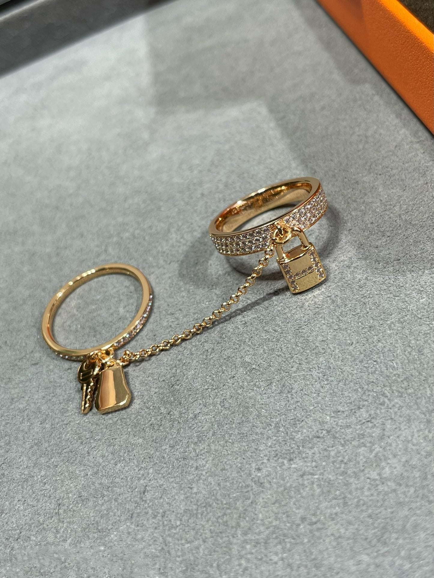 [Vicky]HM KELLY CLOCHETTE DOUBLE RING IN  WITH DIAMONDS
