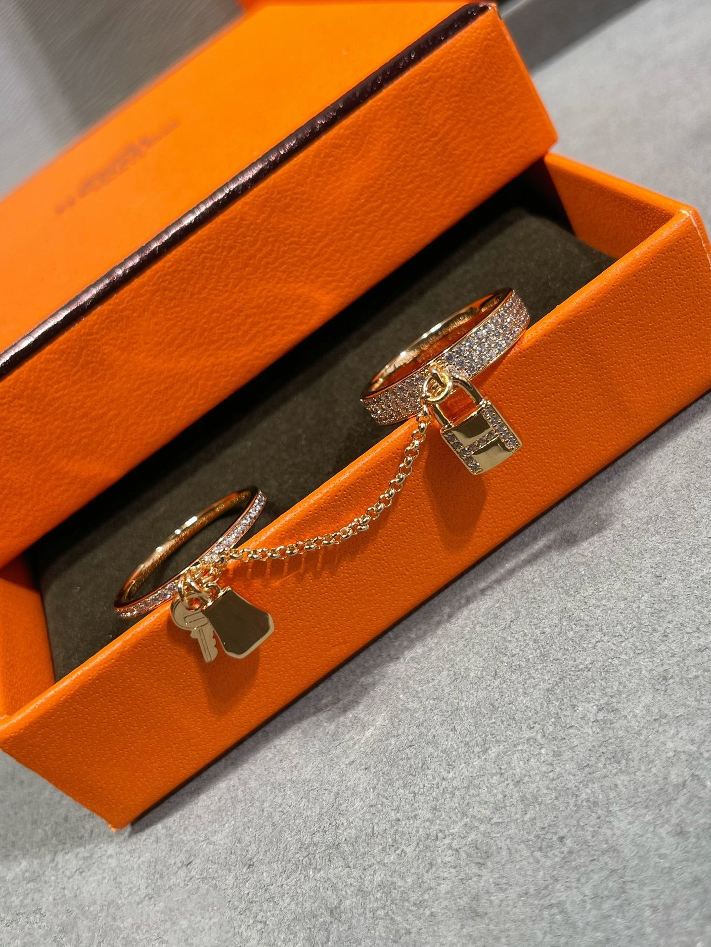 [Vicky]HM KELLY CLOCHETTE DOUBLE RING IN  WITH DIAMONDS