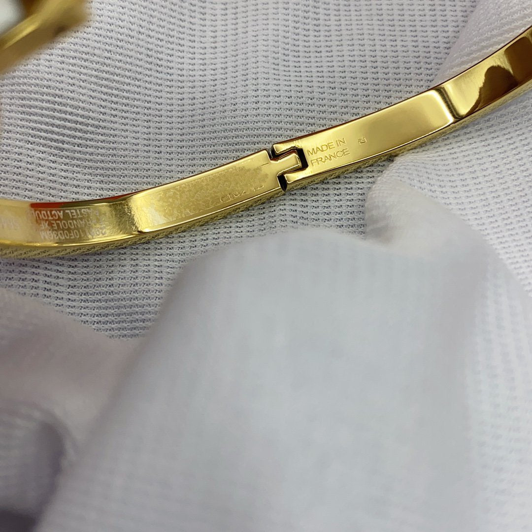 [Vicky]CLASSIC HM CLIC WHITE 8MM ENAMEL BRACELET