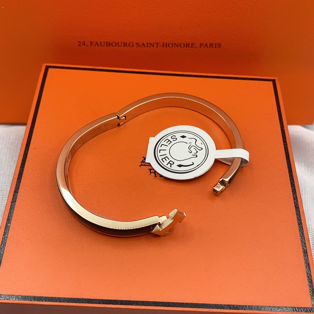 [Vicky]CLASSIC HM CLIC BLACK 8MM ENAMEL BRACELET