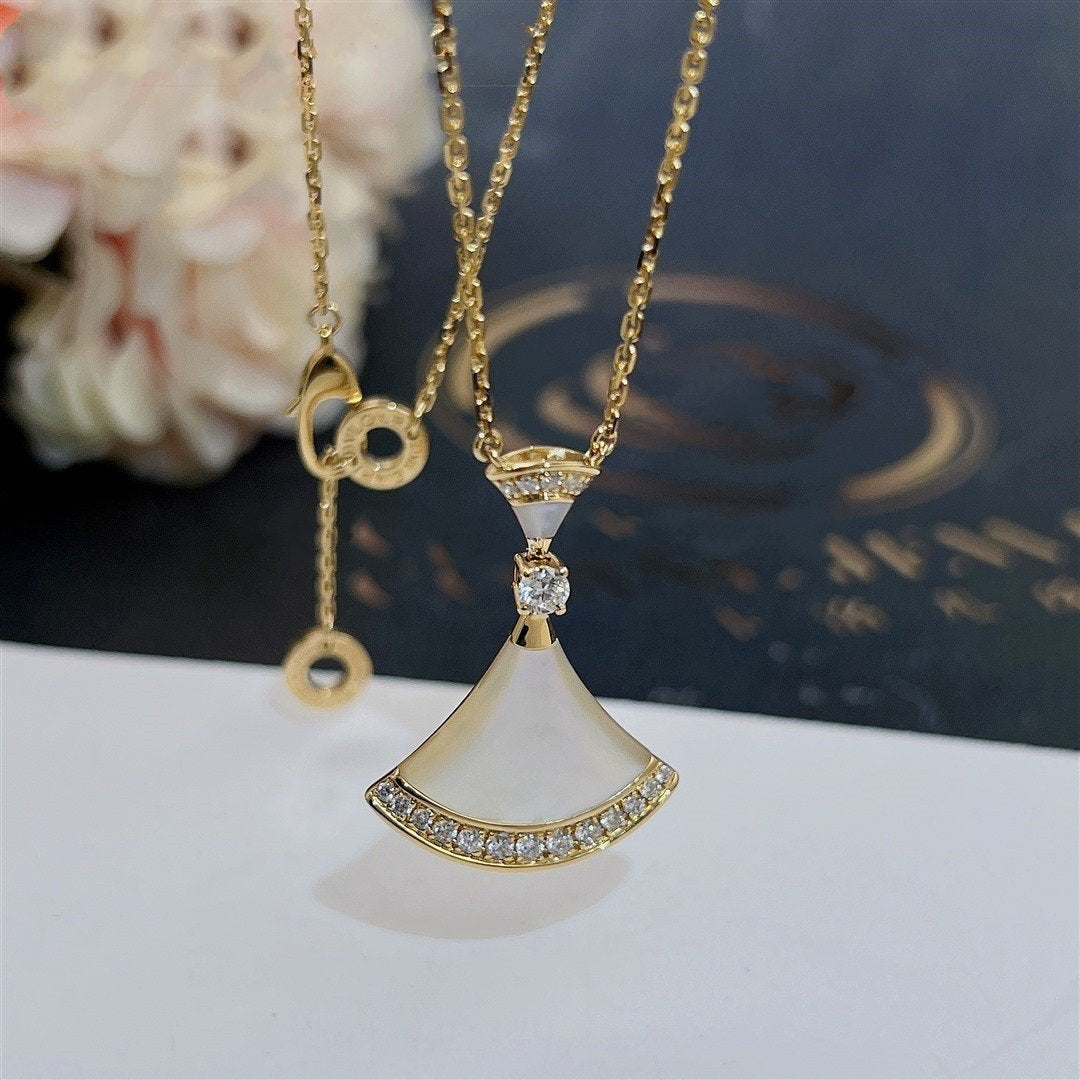 [Vicky]DREAM NECKLACE MOP GOLD DIAMOND
