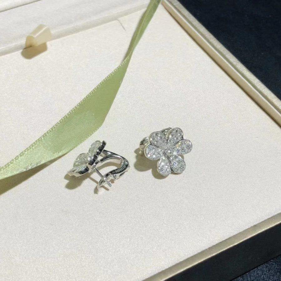 [Vicky]FRIVOLE SILVER FLOWER DIAMOND EARRINGS