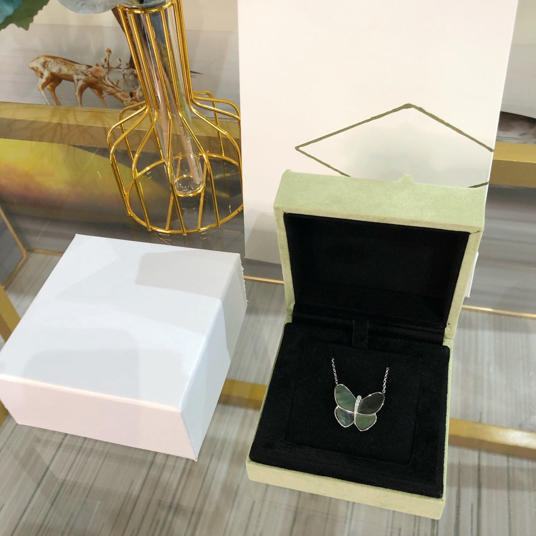 [Vicky]LARGE BUTTERFLY SILVER PENDANT DIAMOND NECKLACE